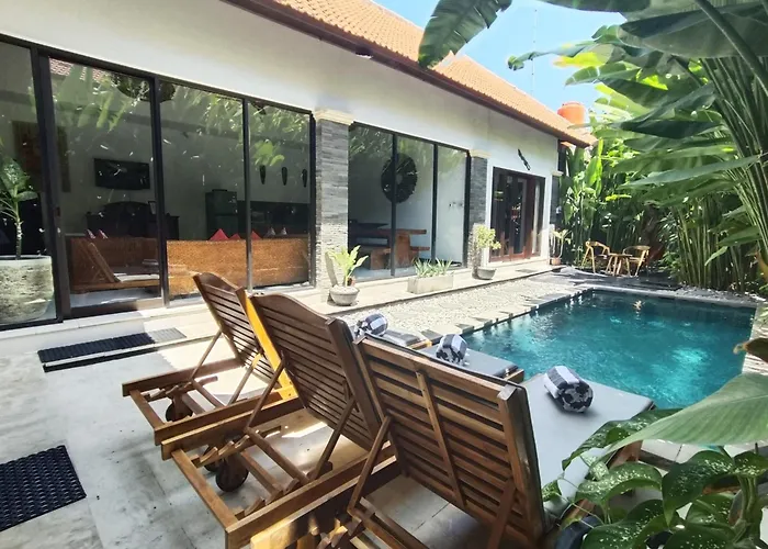 Cris - Heart Of 3 Bedrooms, 3 Bathrooms Legian (Bali)