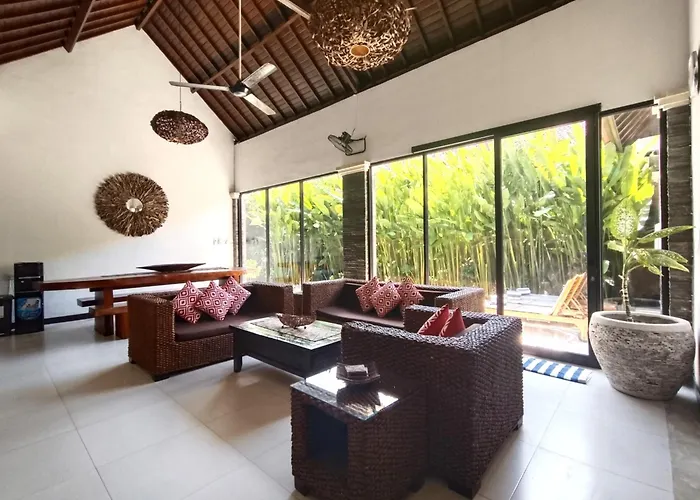 Cris - Heart Of 3 Bedrooms, 3 Bathrooms Villa *